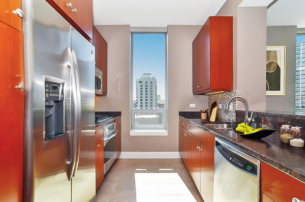 600 N Lake Shore Drive Unit: 3909