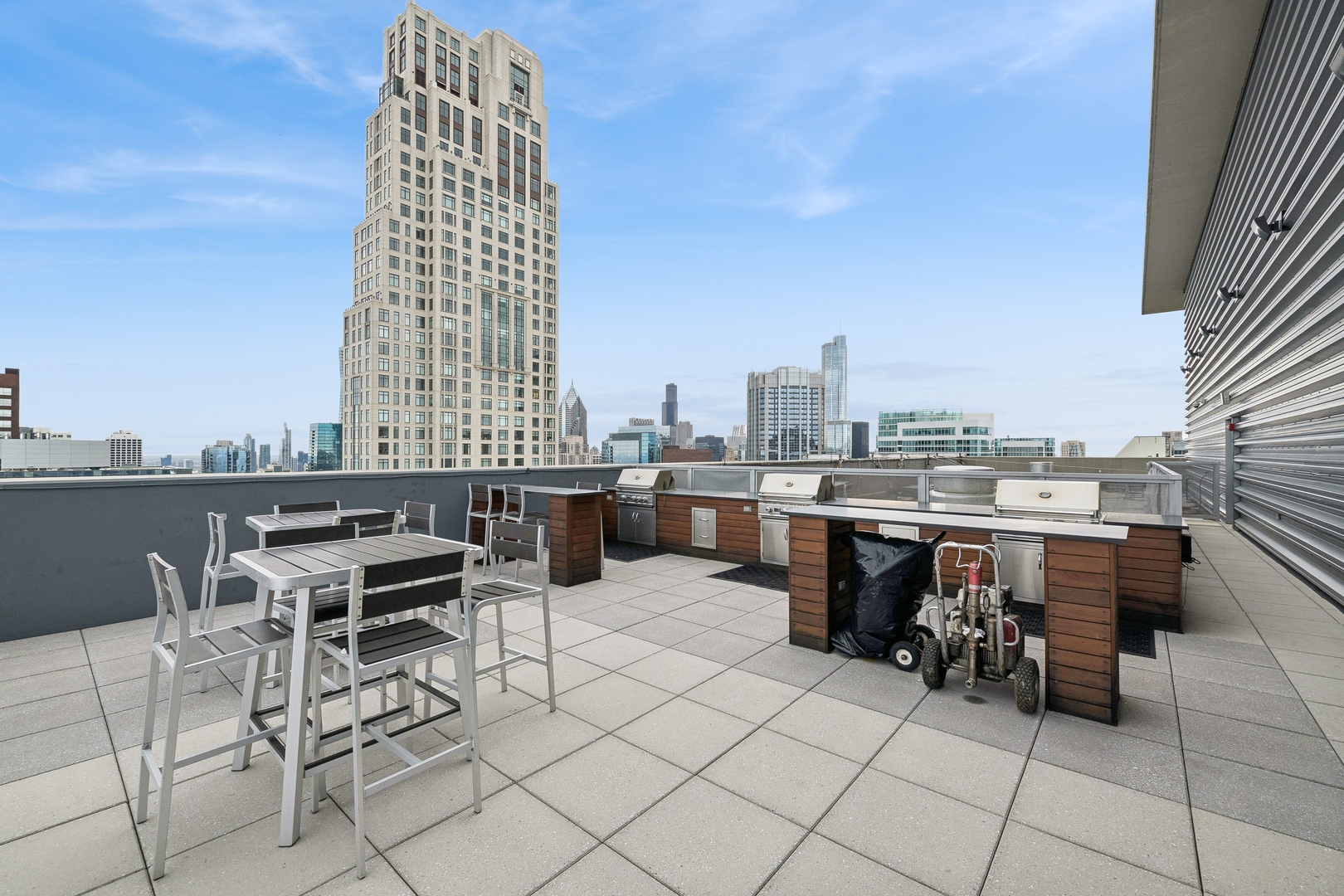600 N LAKE SHORE Drive Unit: 3508