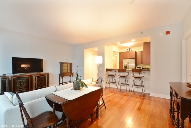 600 N LAKE SHORE Drive Unit: 1007