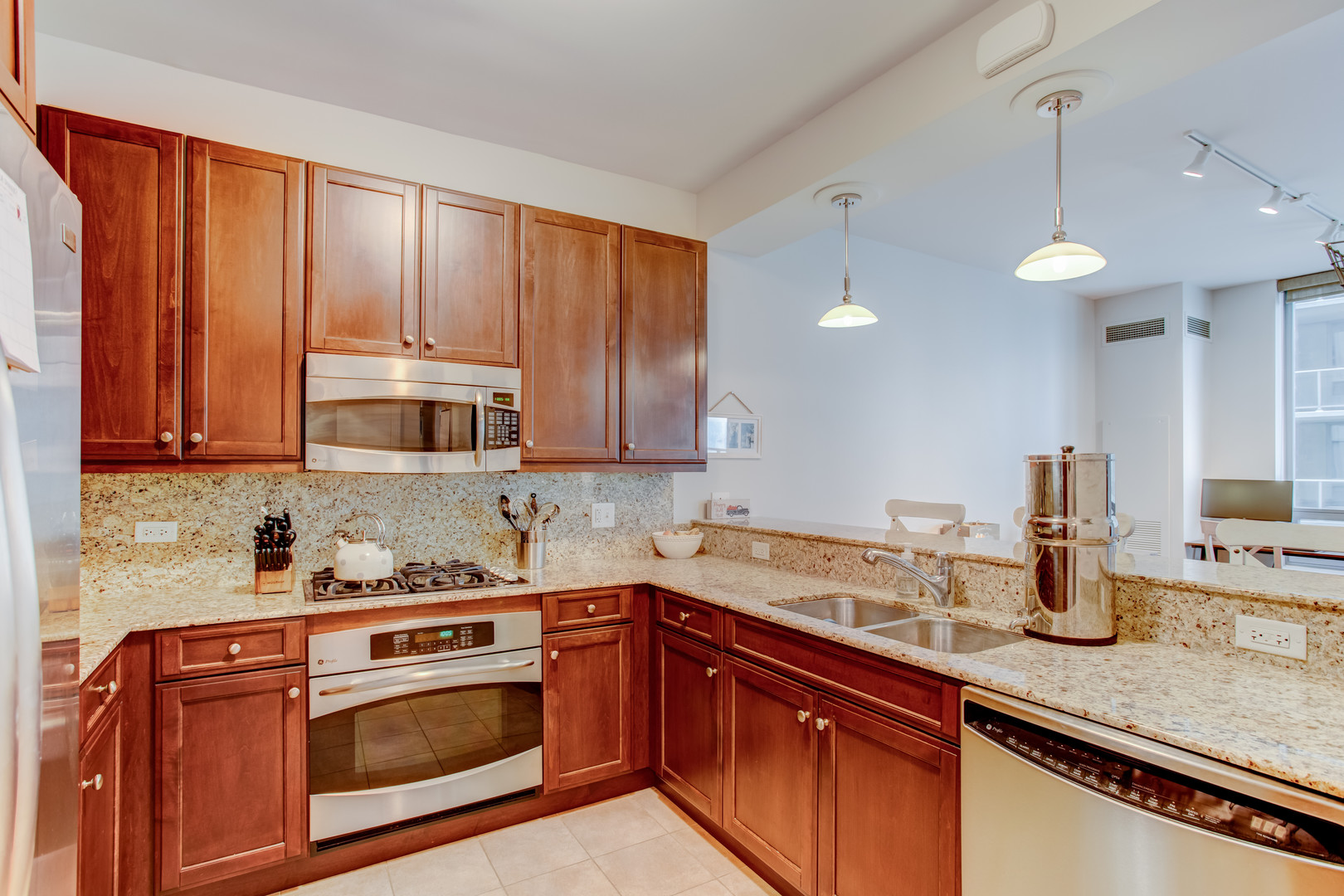 600 N Lake Shore Drive Unit: 3210