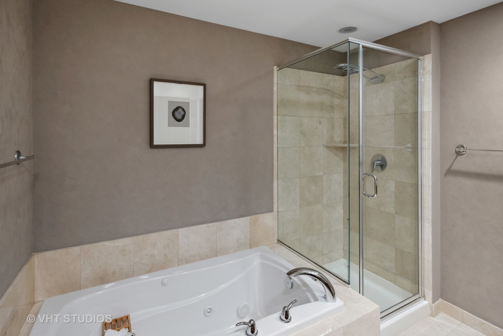 600 N LAKE SHORE Drive Unit: 1410