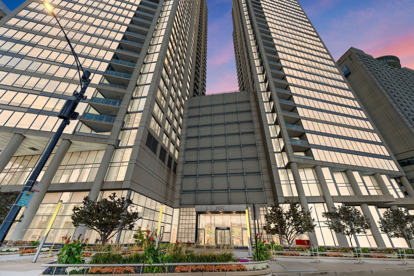 600 N LAKE SHORE Drive Unit: 1410