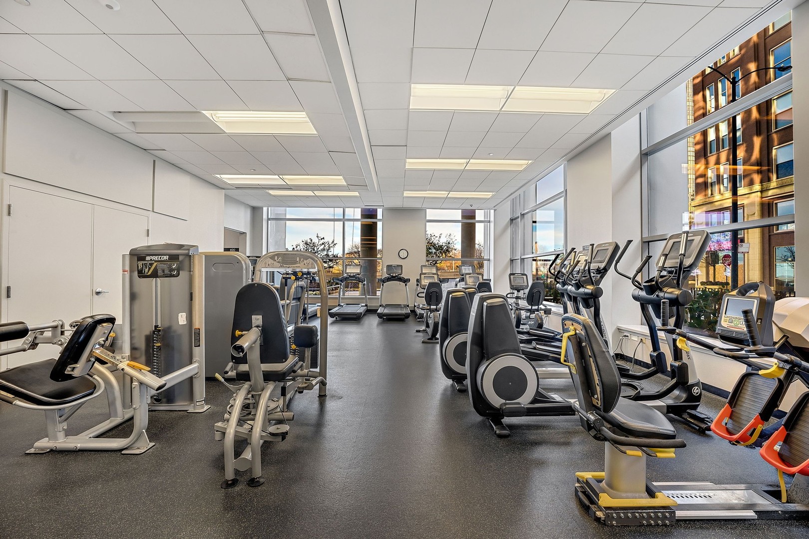 600 N LAKE SHORE Drive Unit: 1410