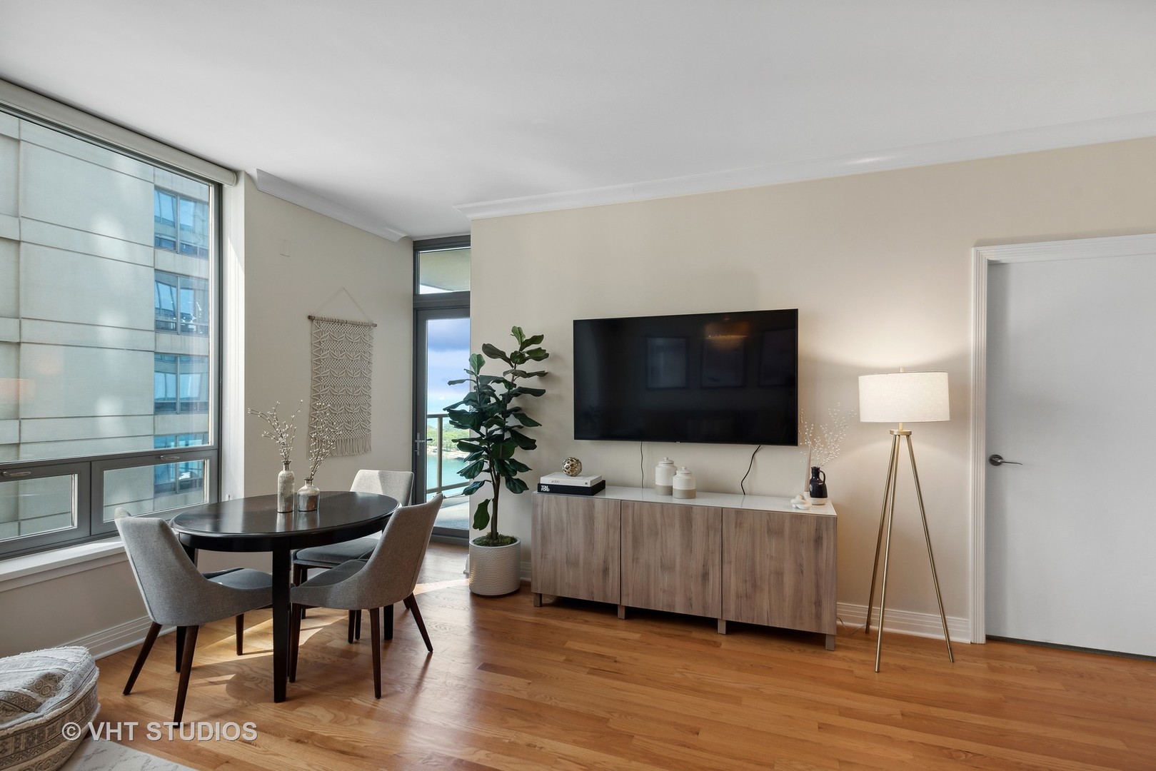 600 N LAKE SHORE Drive Unit: 1410