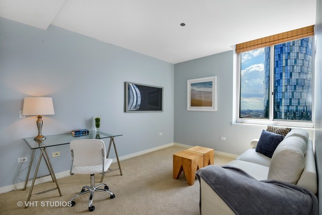 737 W WASHINGTON Boulevard Unit: 2508