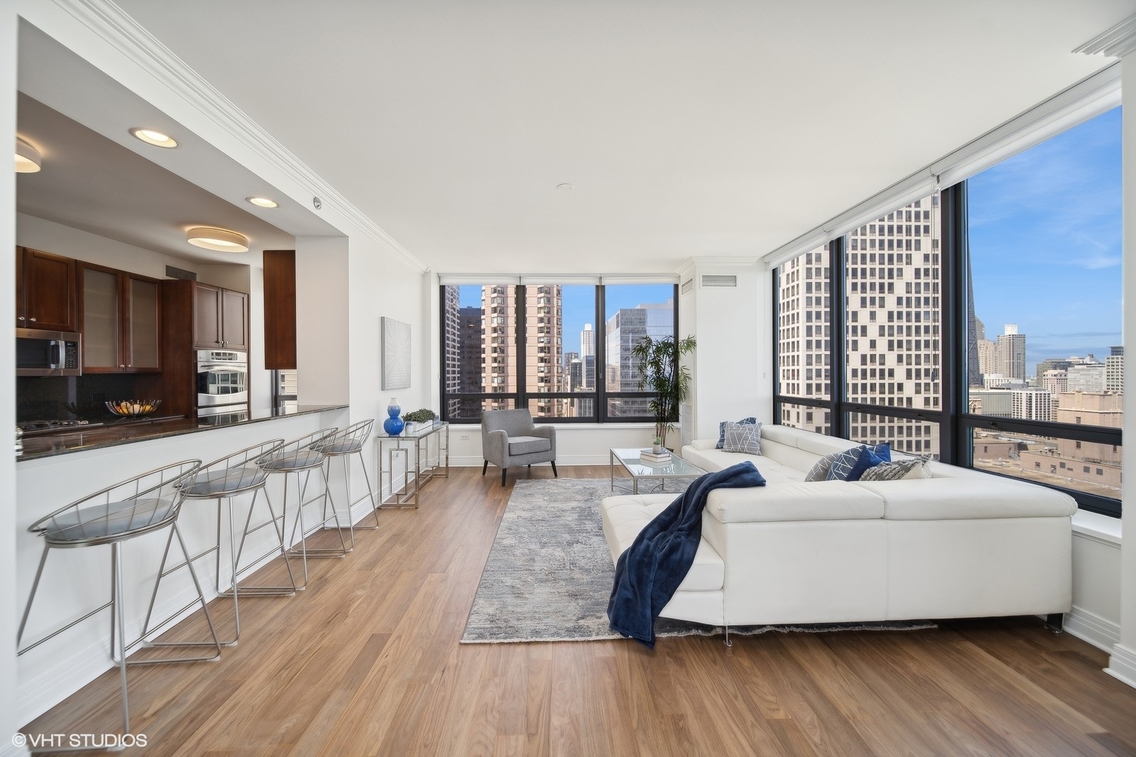 600 N Lake Shore Drive Unit: 2901