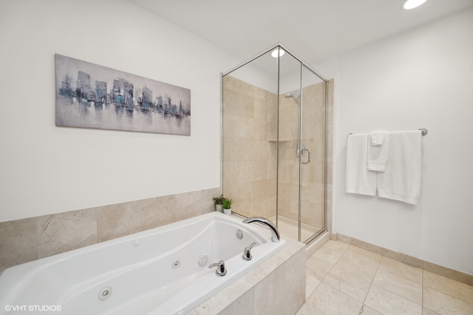 600 N Lake Shore Drive Unit: 2901