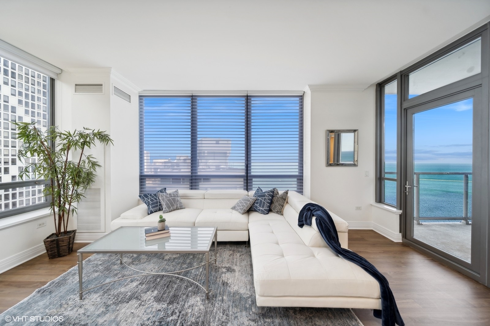 600 N Lake Shore Drive Unit: 2901