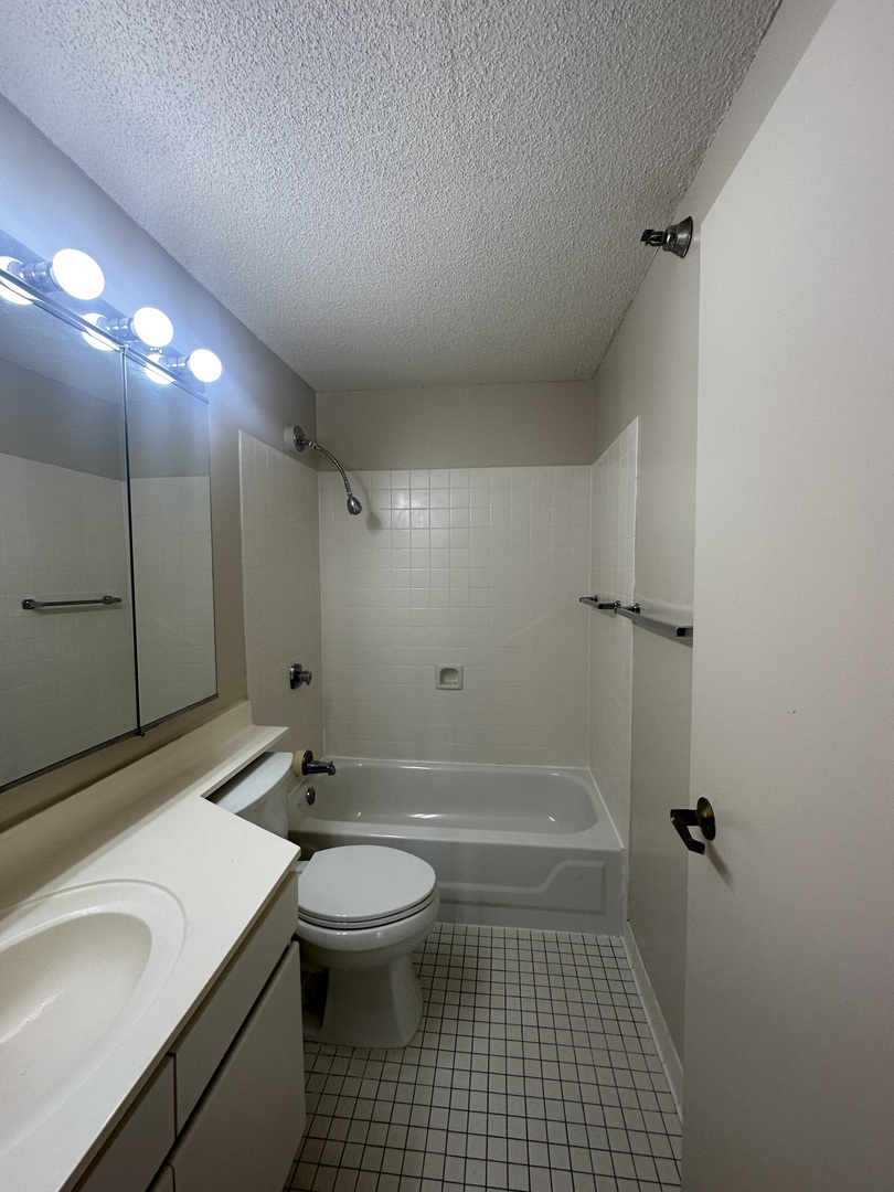 440 N Wabash Avenue Unit: 3301