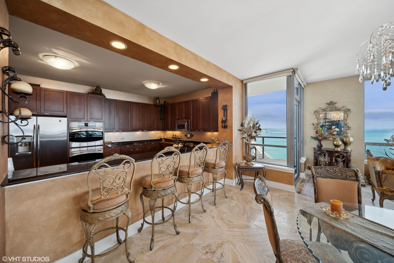 600 N LAKE SHORE Drive Unit: 2205