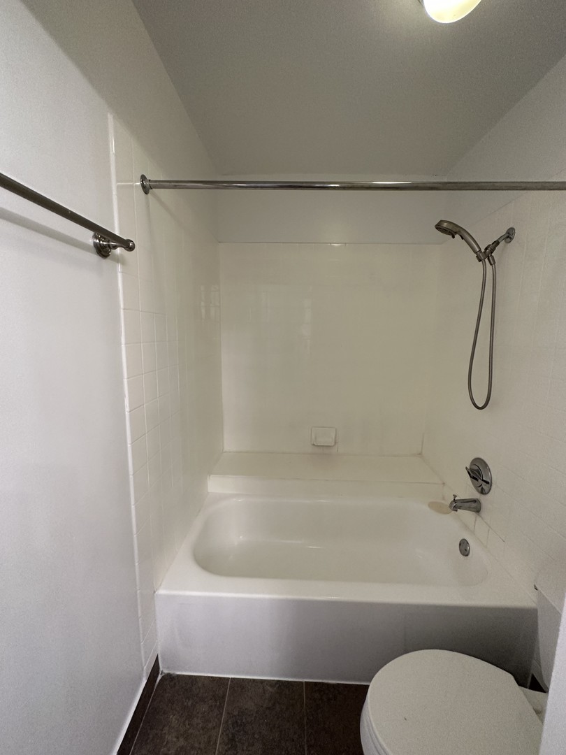 200 N Dearborn Street Unit: 4306
