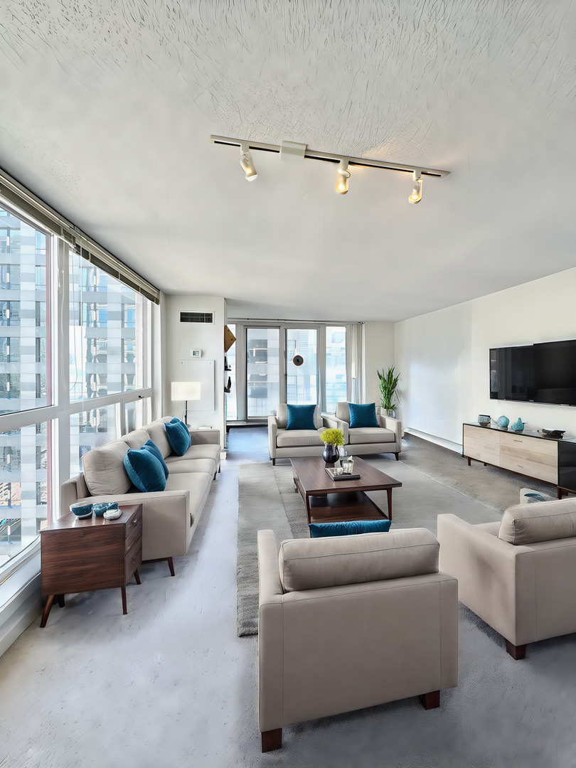 200 N Dearborn Street Unit: 4306