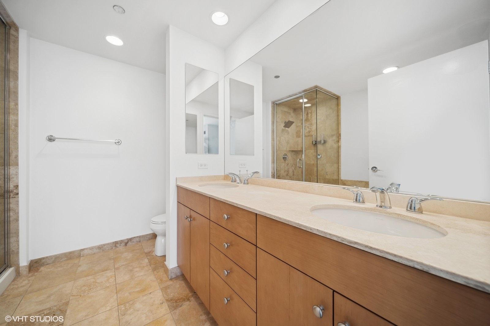 600 N Lake Shore Drive Unit: 2309
