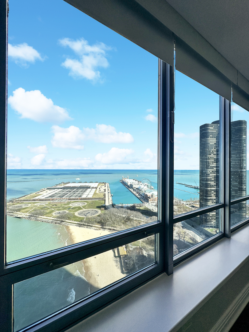 600 N Lake Shore Drive Unit: 3504