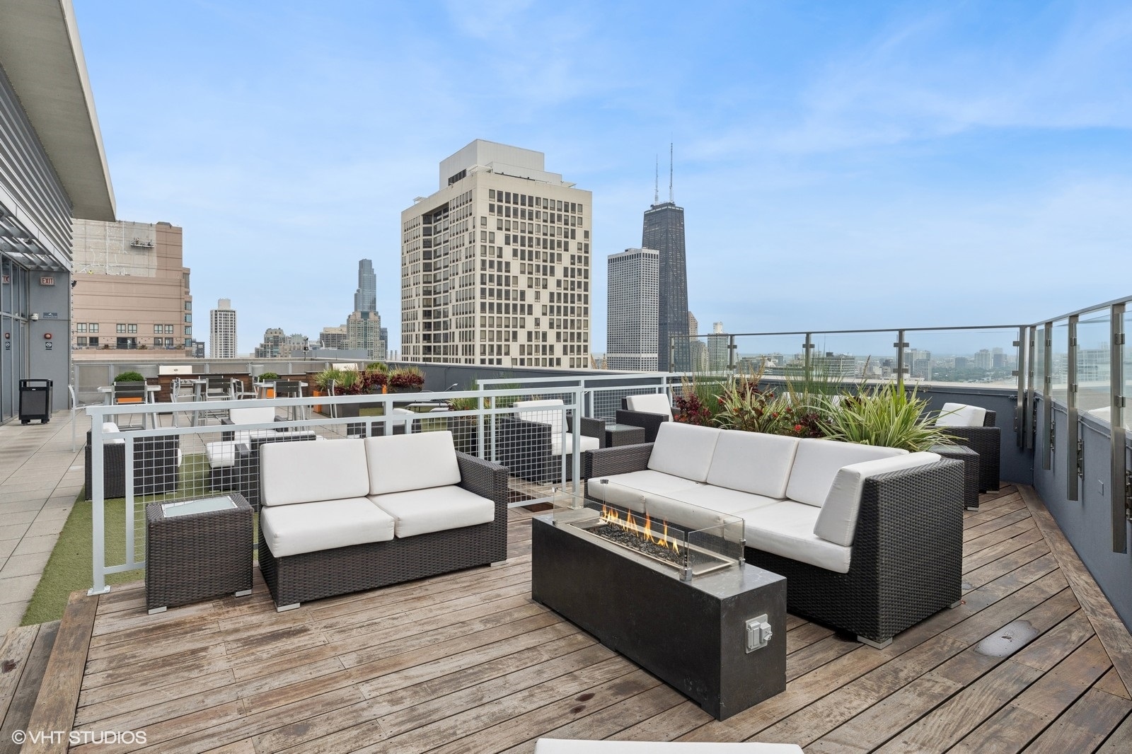 600 N Lake Shore Drive Unit: 4210