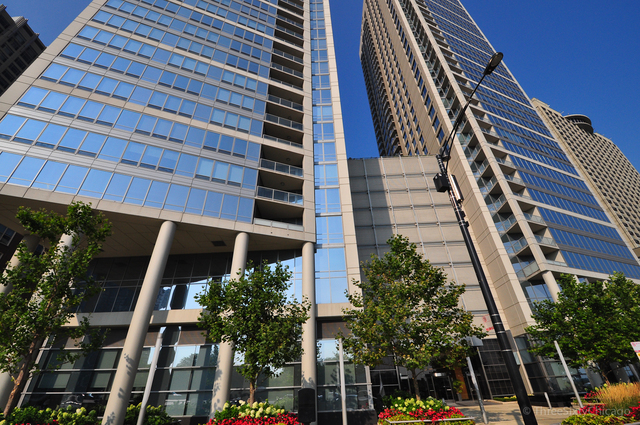 600 N Lake Shore Drive Unit: 1803