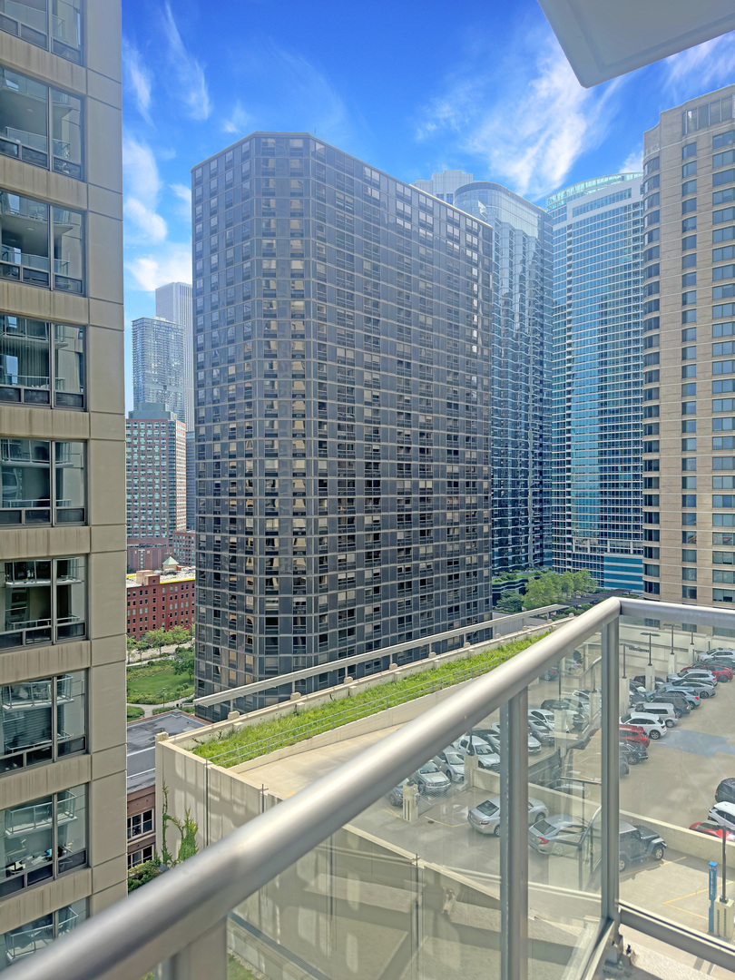 600 N Lake Shore Drive Unit: 1803