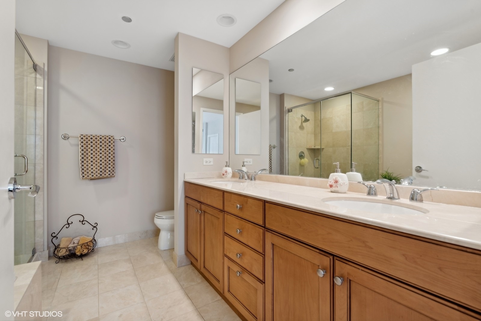 600 N LAKE SHORE Drive Unit: 3511