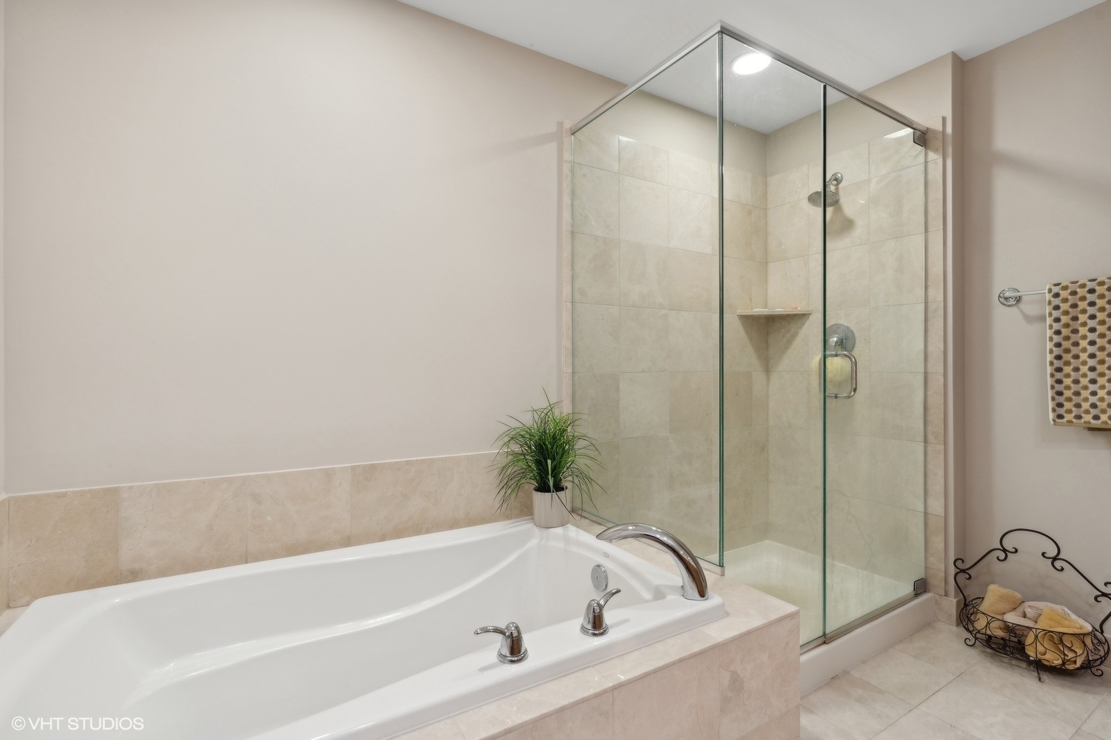 600 N LAKE SHORE Drive Unit: 3511