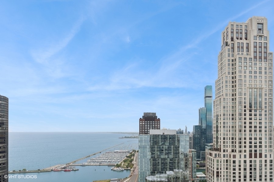 600 N Lake Shore Drive Unit: 1403