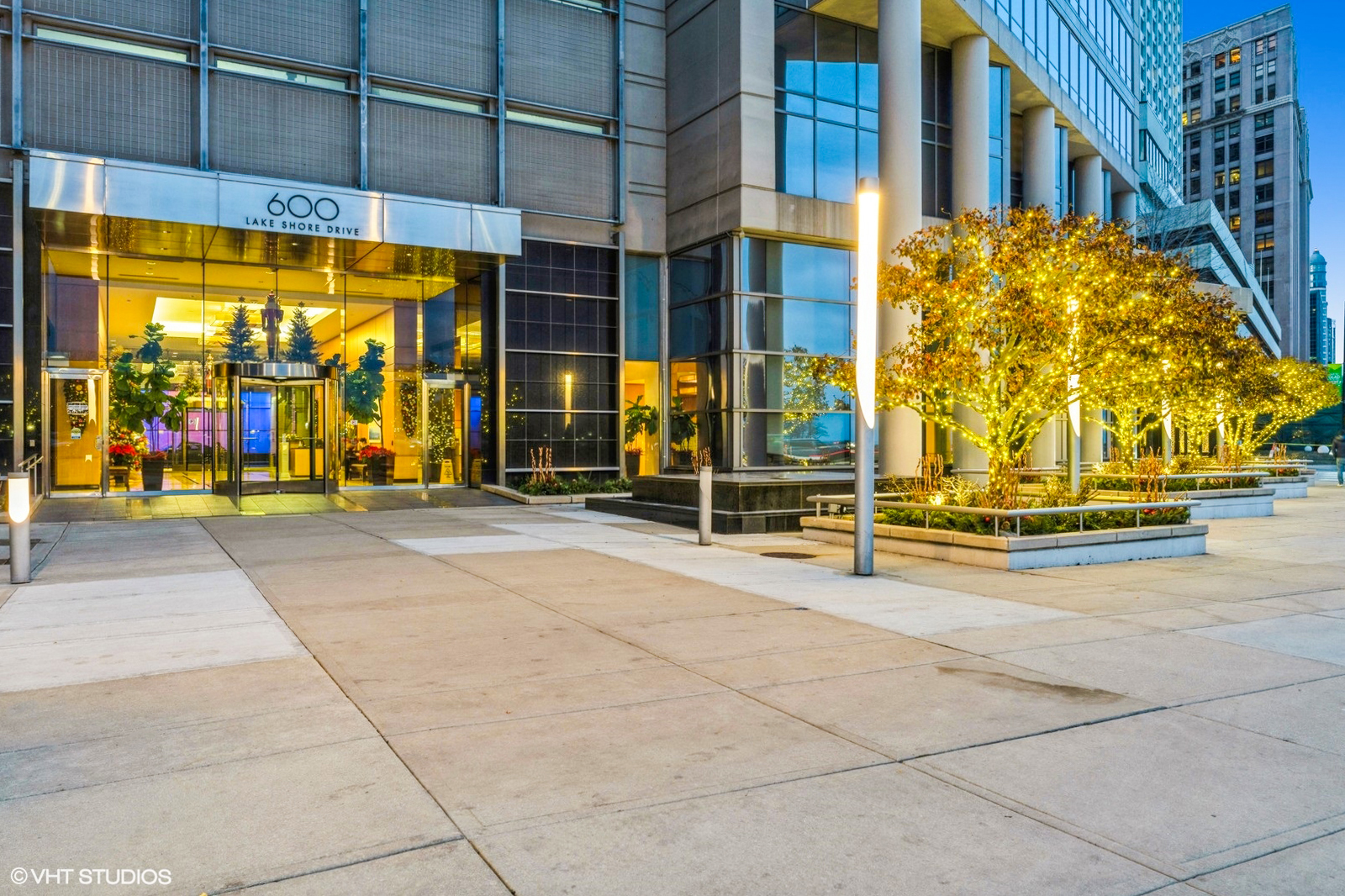 600 N Lake Shore Drive Unit: 1403