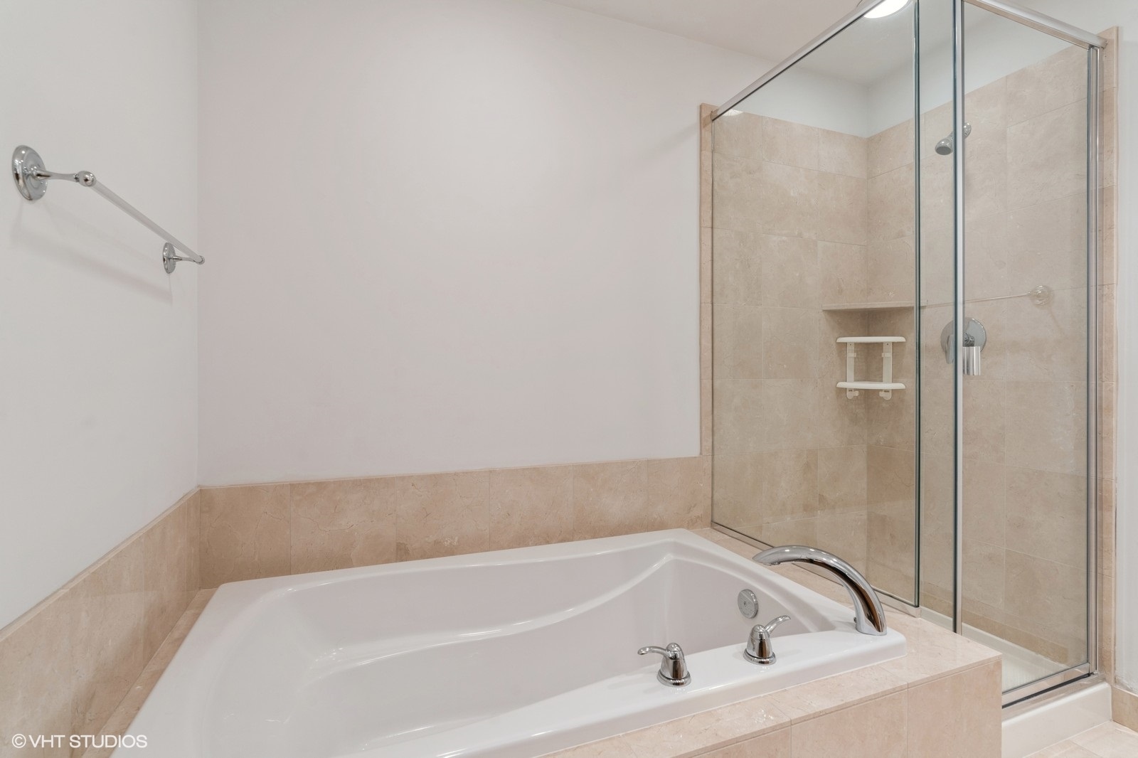 600 N LAKE SHORE Drive Unit: 3010