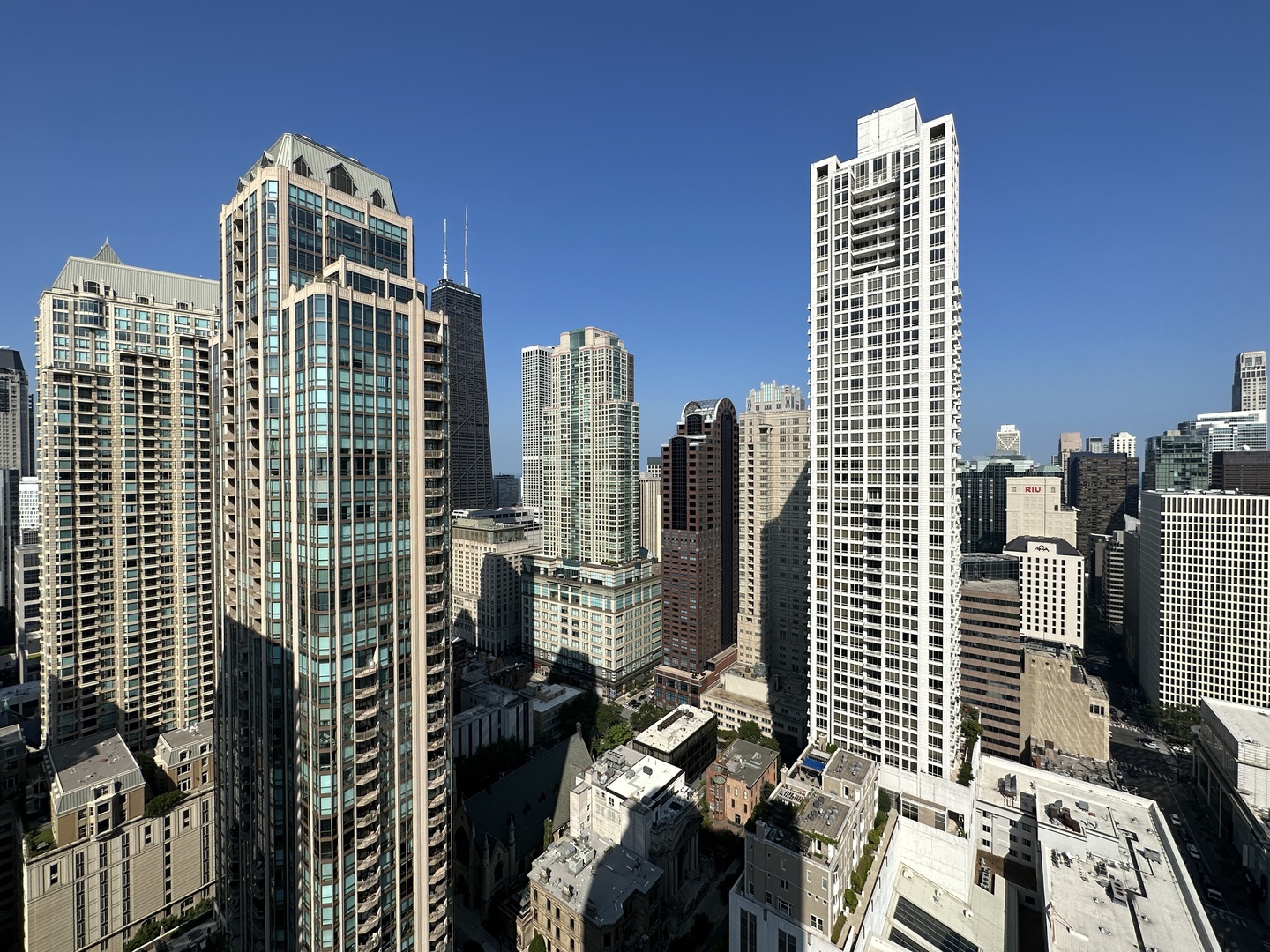10 E ONTARIO Street Unit: 3912