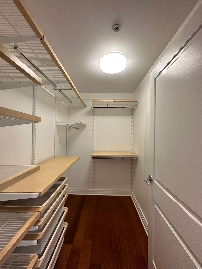 600 N Lake Shore Drive Unit: 3202
