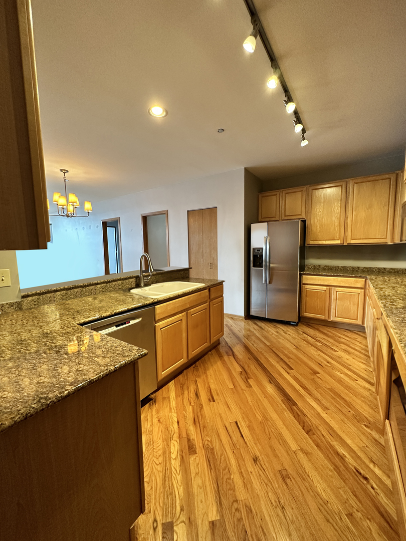 910 S Michigan Avenue Unit: 1406