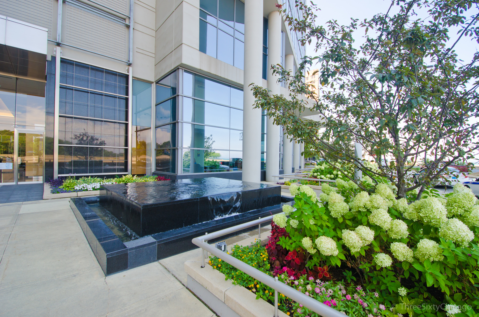 600 N Lake Shore Drive Unit: 4407