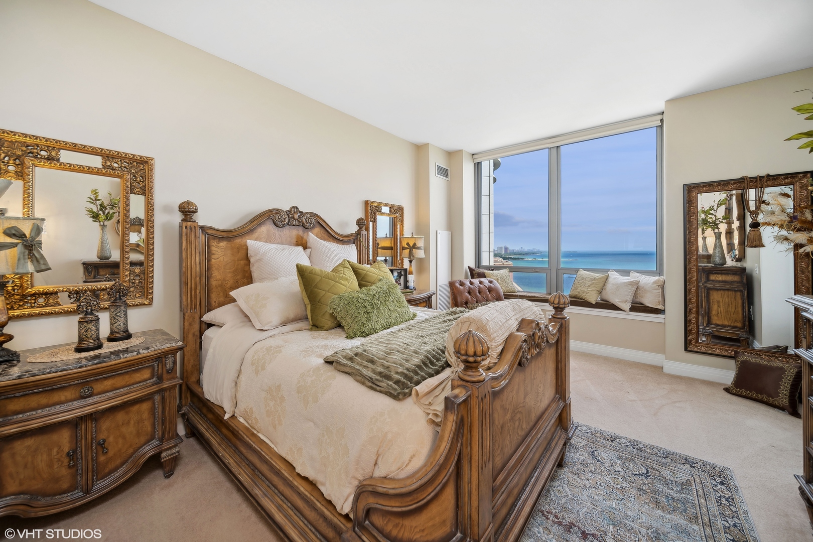 600 N LAKE SHORE Drive Unit: 2205