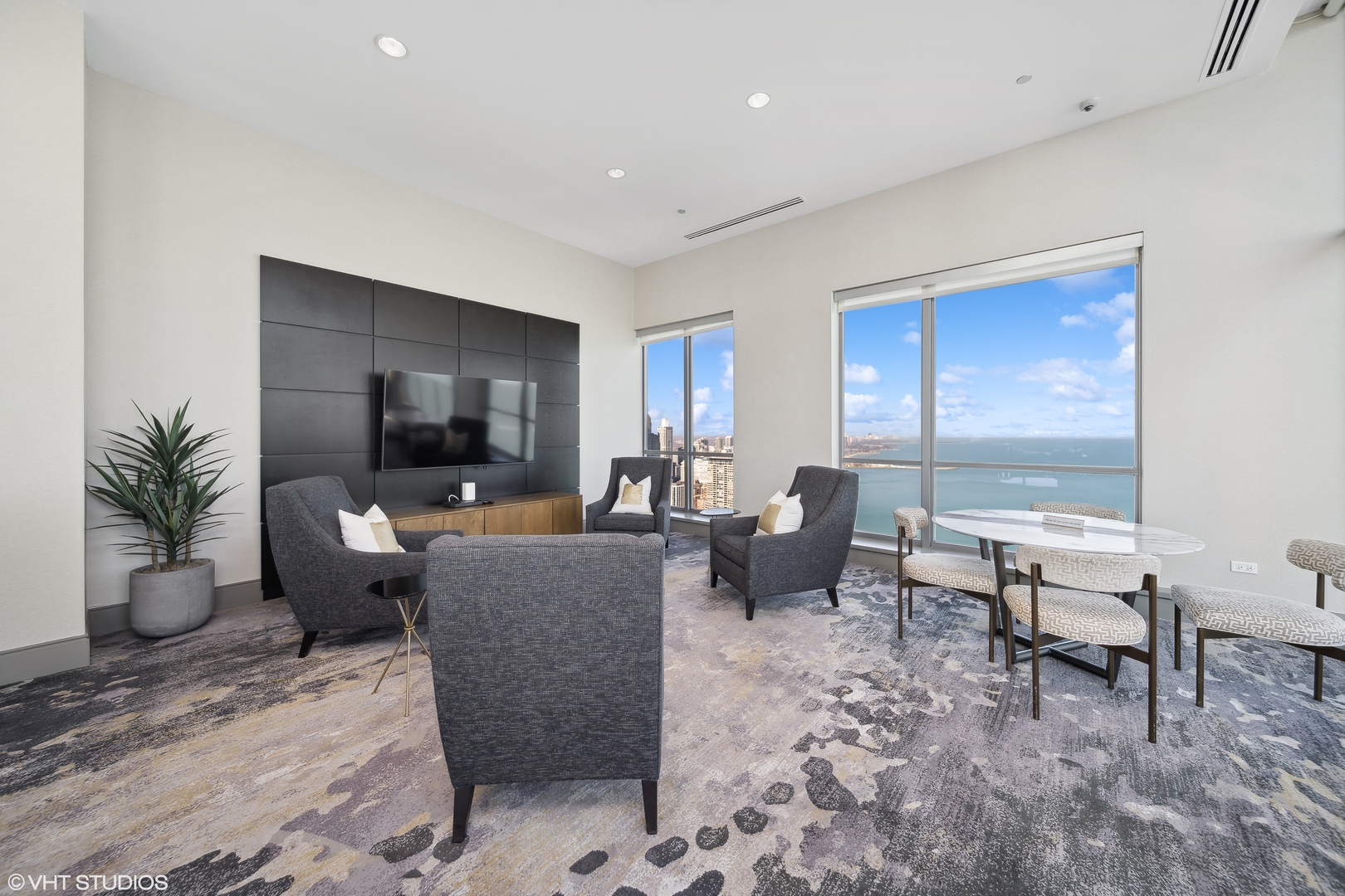 600 N LAKE SHORE Drive Unit: 2205