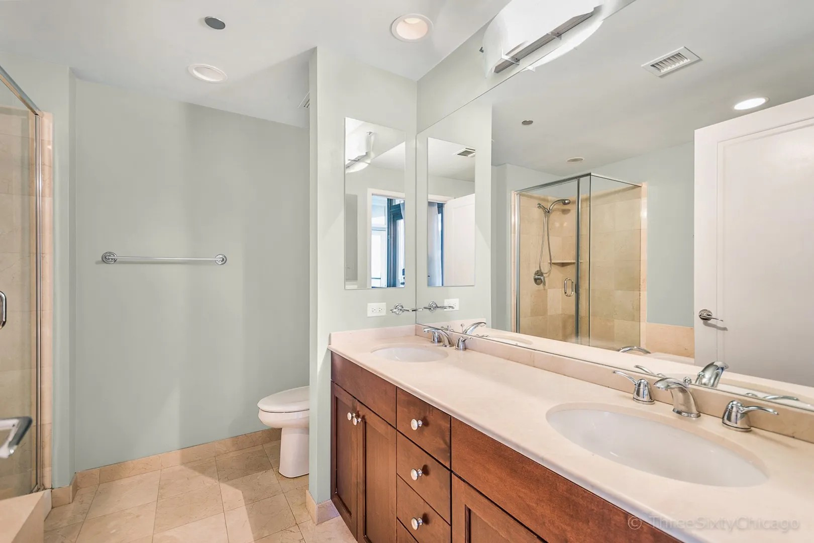 600 N LAKE SHORE Drive Unit: 2310