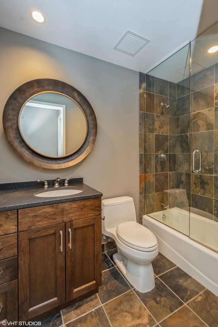600 N LAKE SHORE Drive Unit: 4111