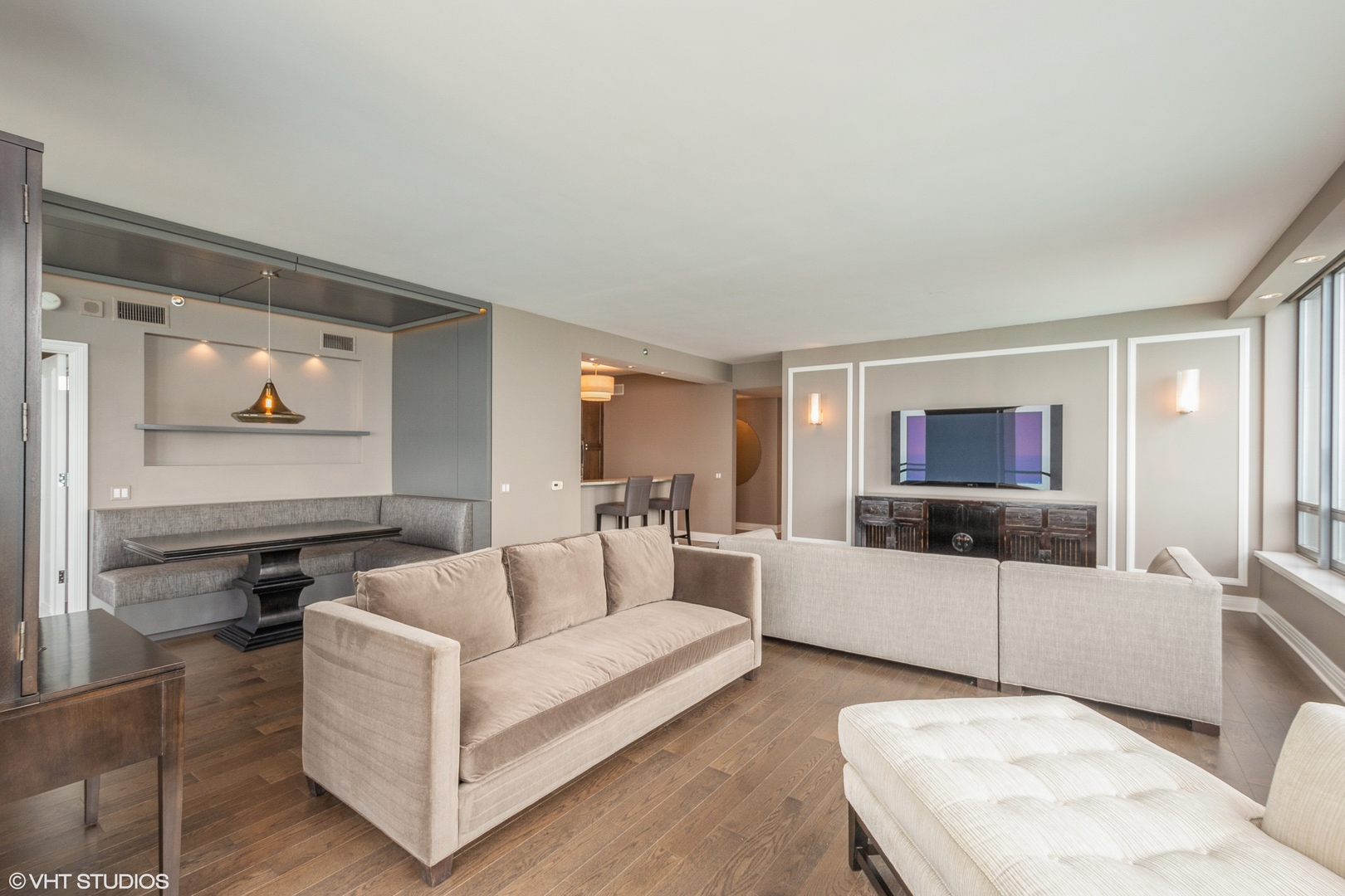 600 N LAKE SHORE Drive Unit: 4111
