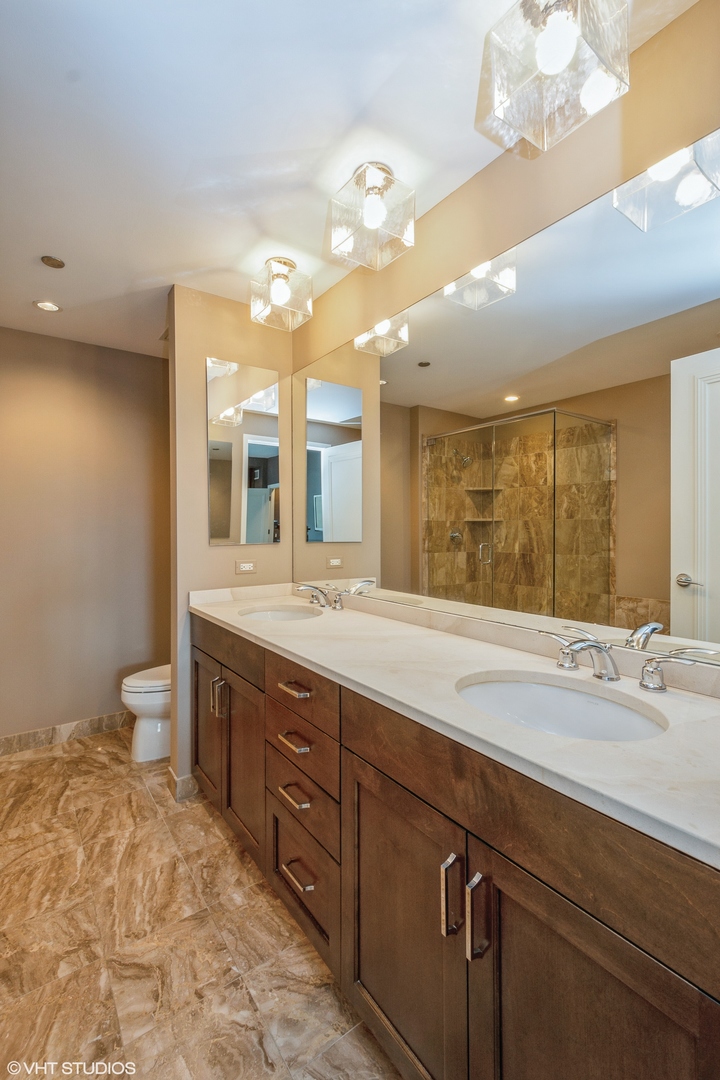 600 N LAKE SHORE Drive Unit: 4111