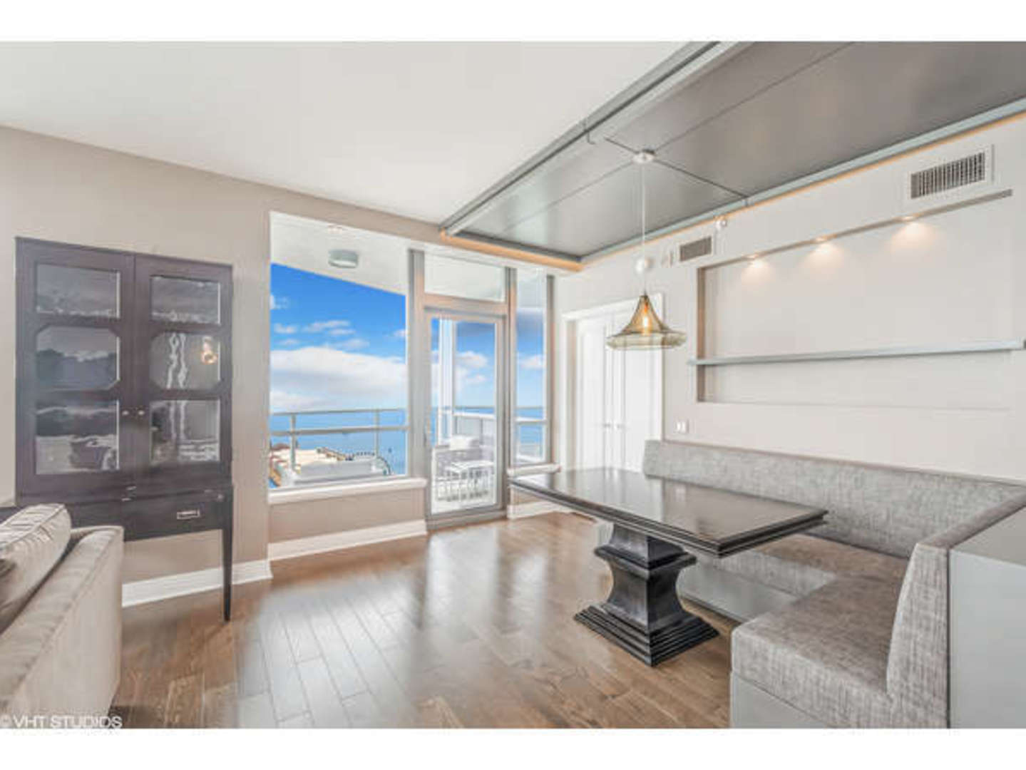 600 N LAKE SHORE Drive Unit: 4111