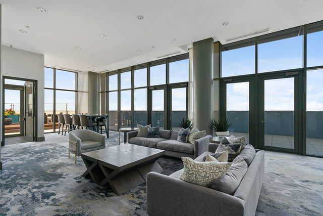 600 N Lake Shore Drive Unit: 2503