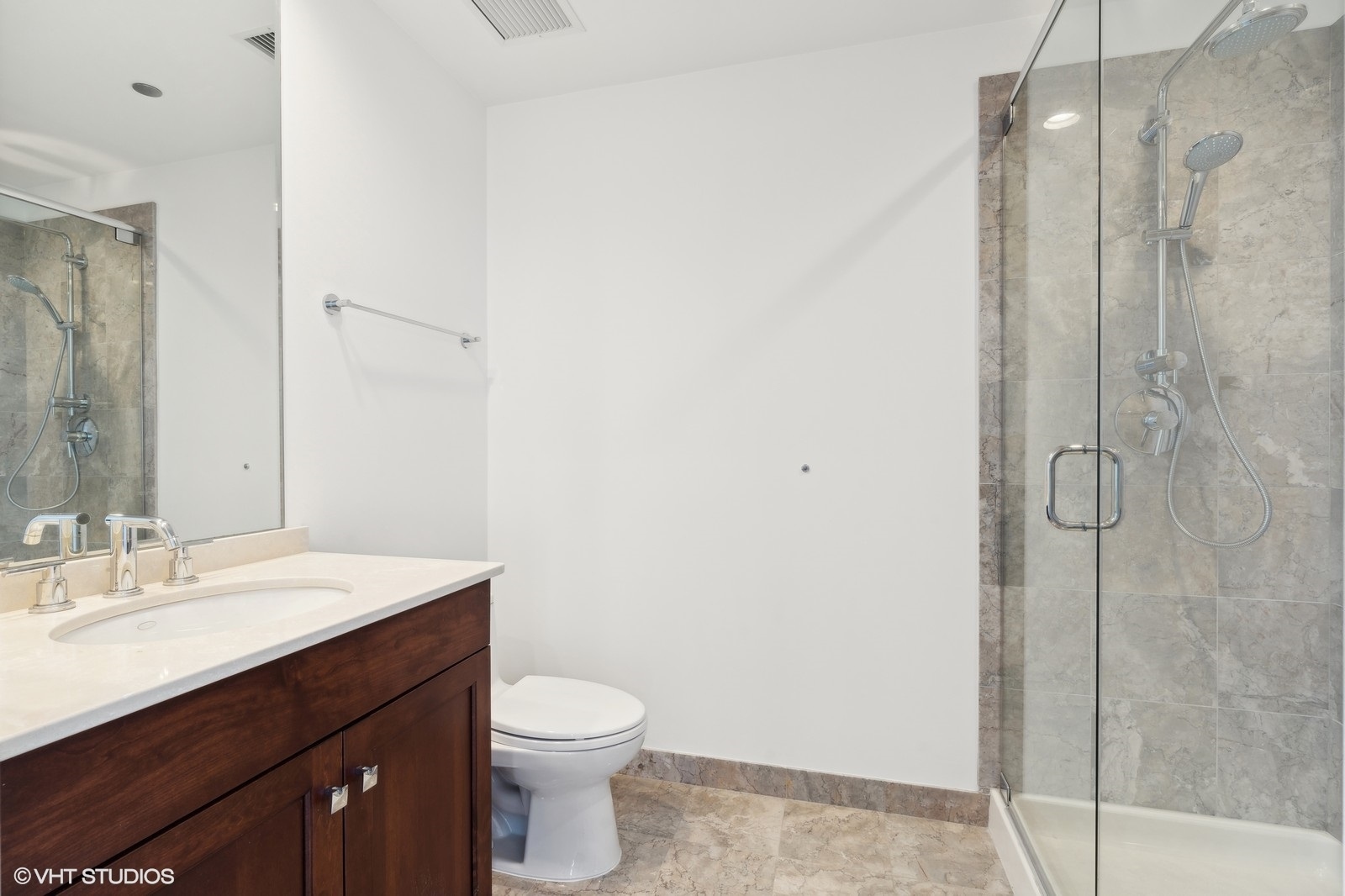 600 N Lake Shore Drive Unit: 3705