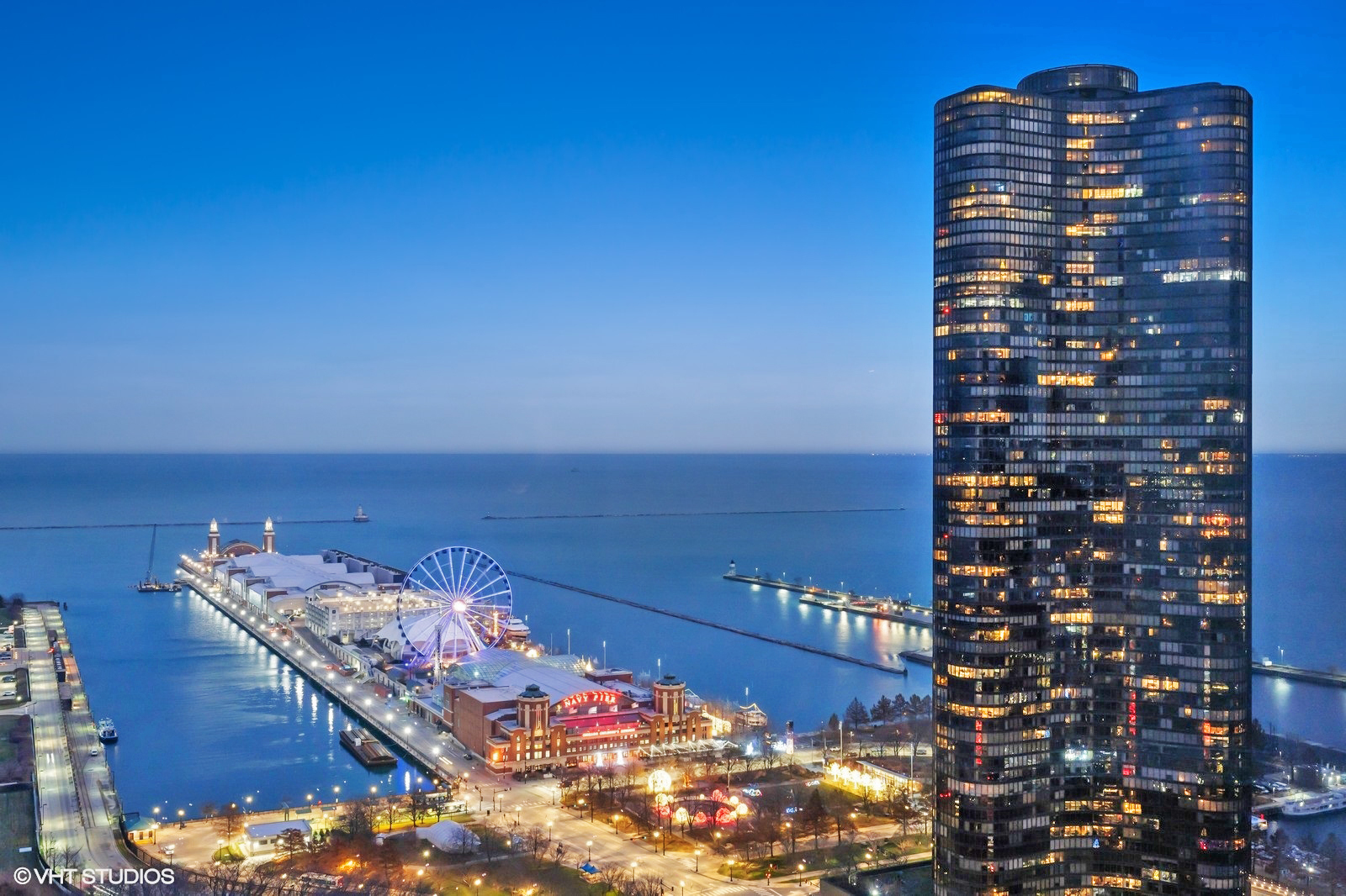 600 N Lake Shore Drive Unit: 3705
