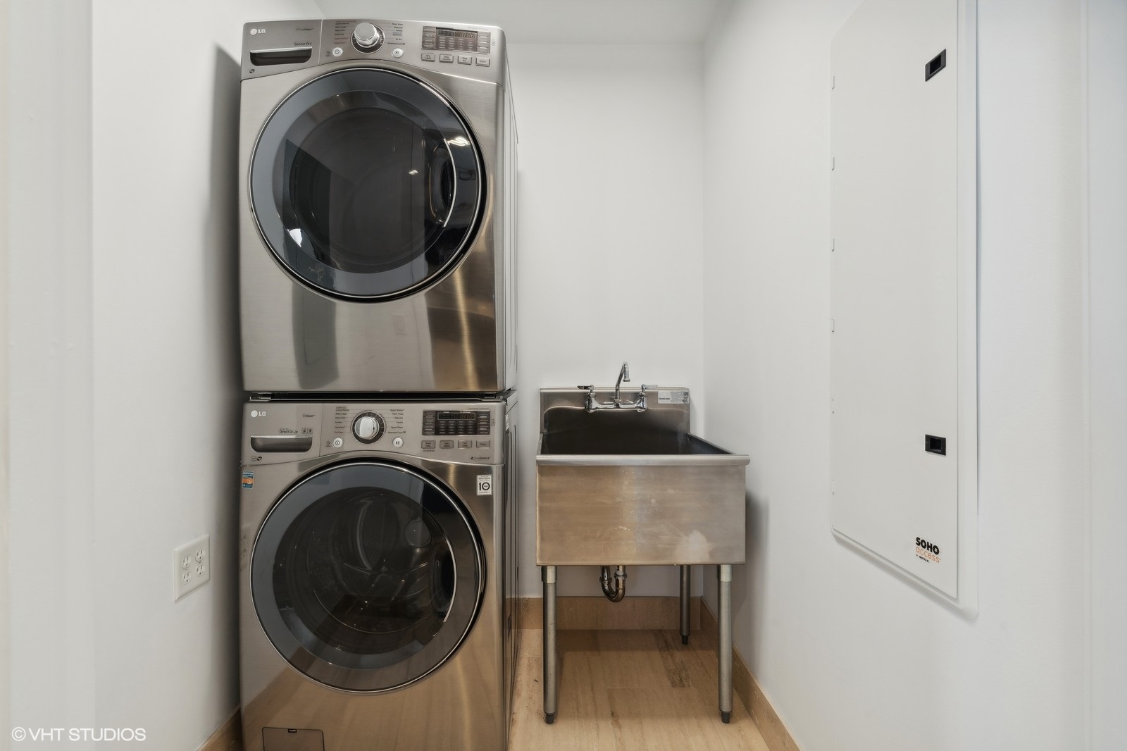 600 N Lake Shore Drive Unit: 3705