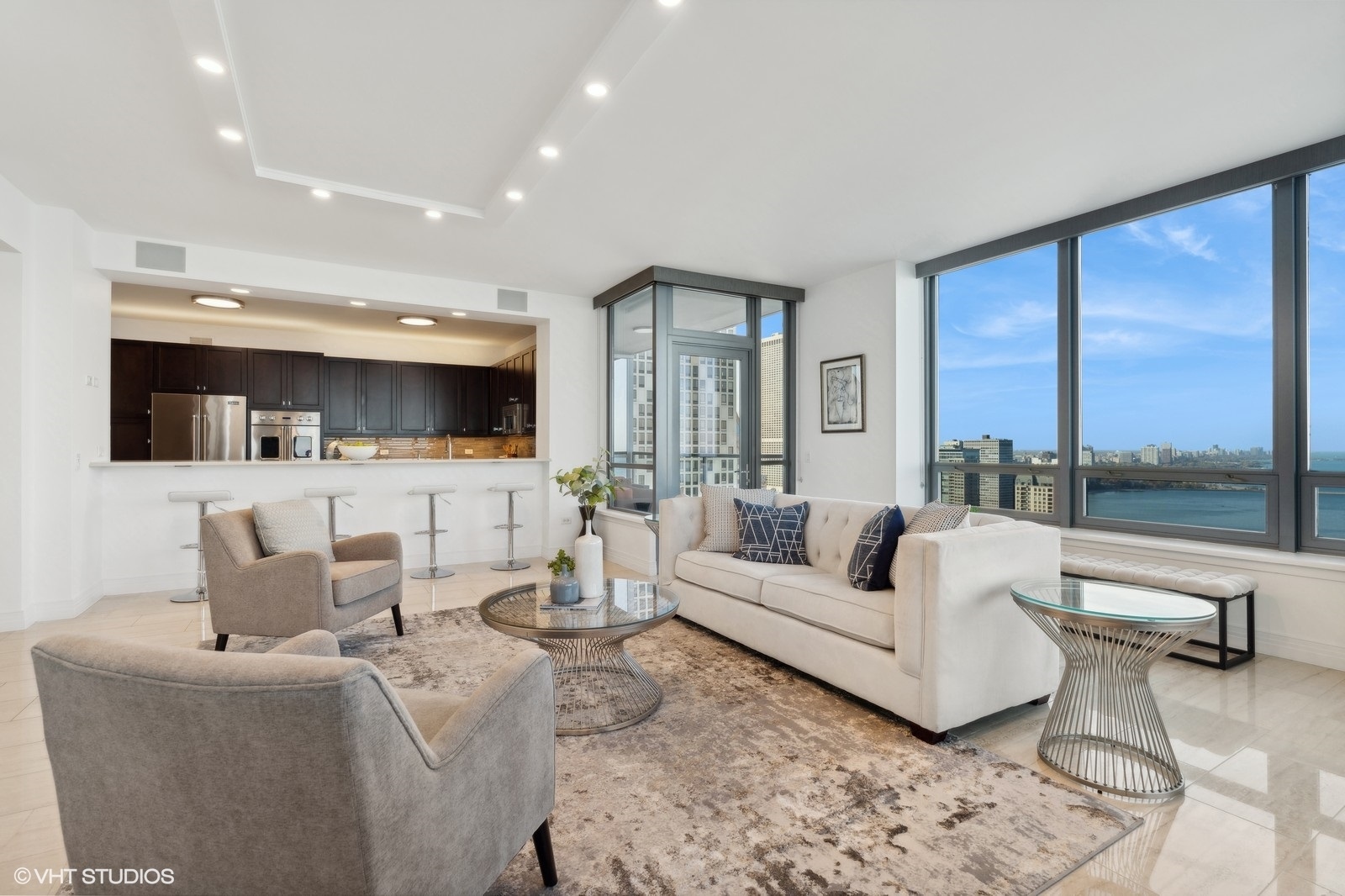 600 N Lake Shore Drive Unit: 3705