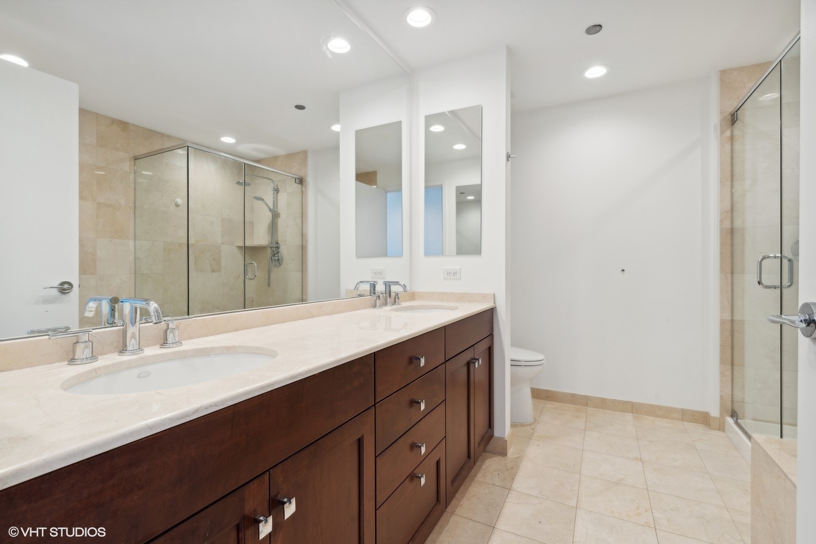 600 N Lake Shore Drive Unit: 3705