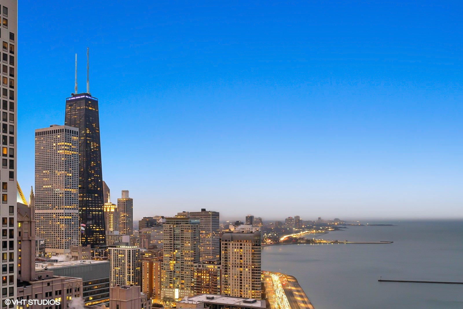 600 N Lake Shore Drive Unit: 3705