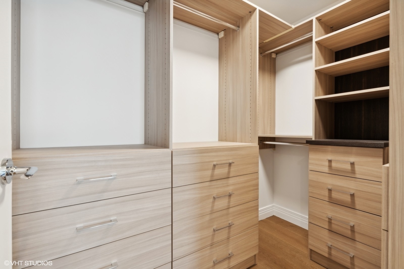 600 N Lake Shore Drive Unit: 3705