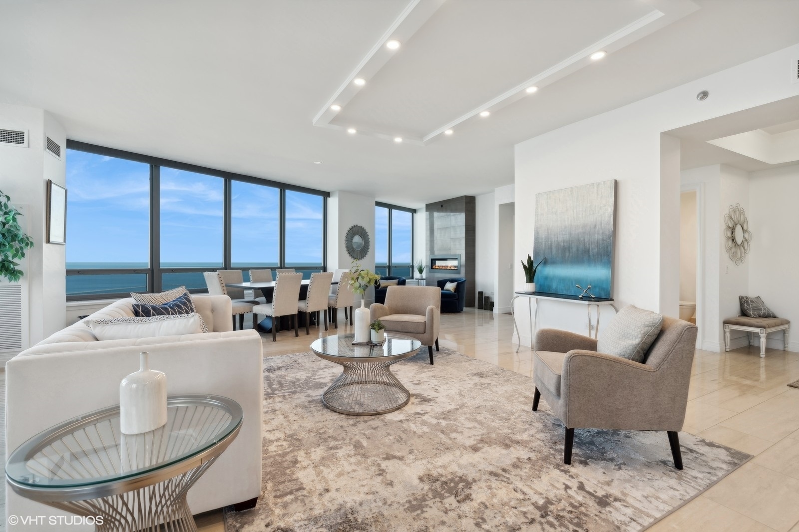 600 N Lake Shore Drive Unit: 3705