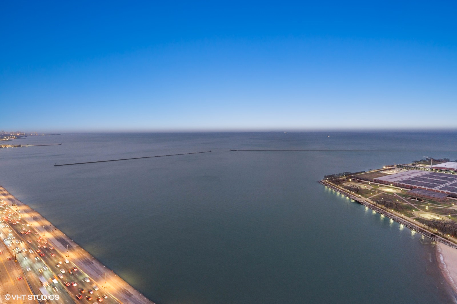 600 N Lake Shore Drive Unit: 3705
