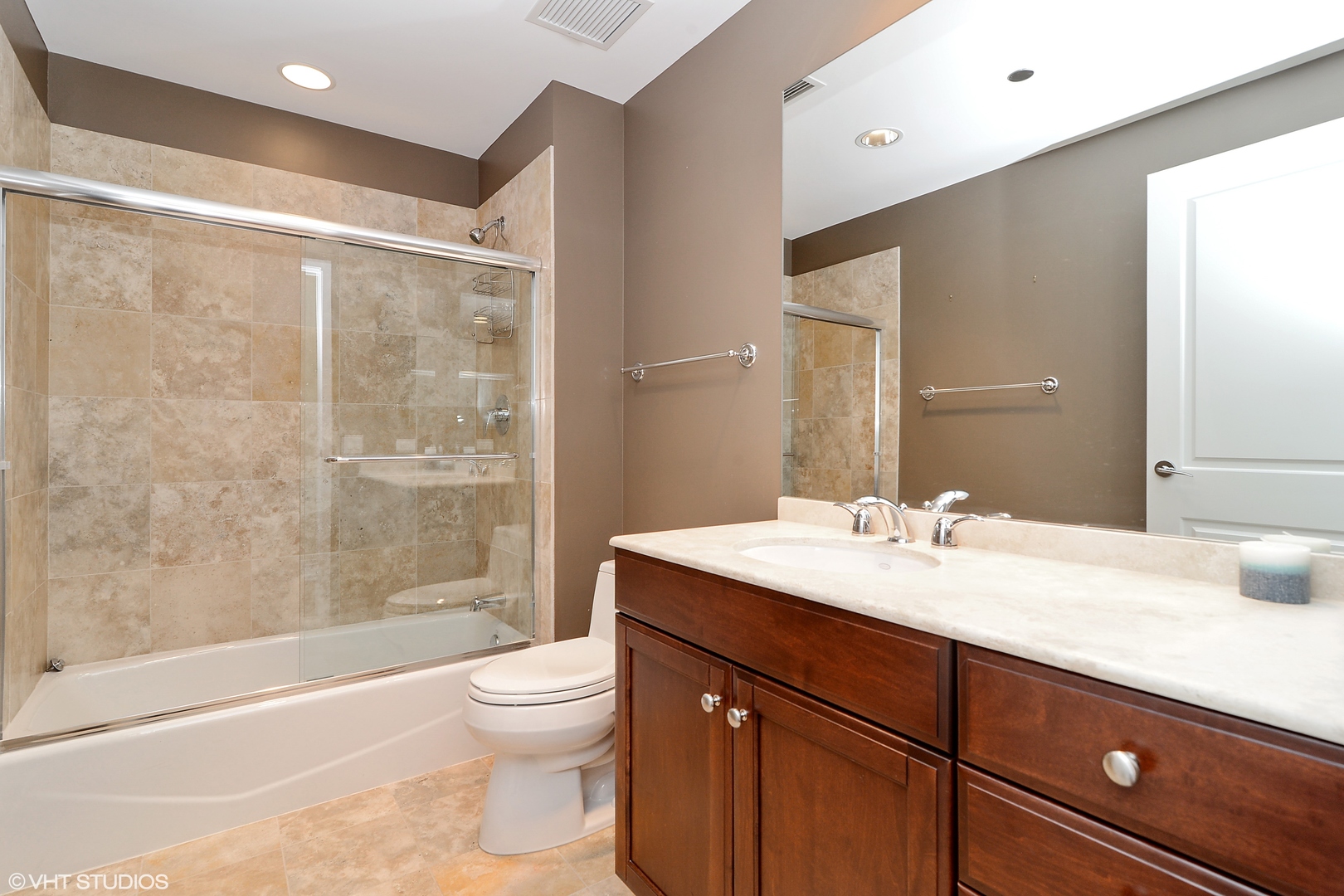 600 N Lake Shore Drive Unit: 3402