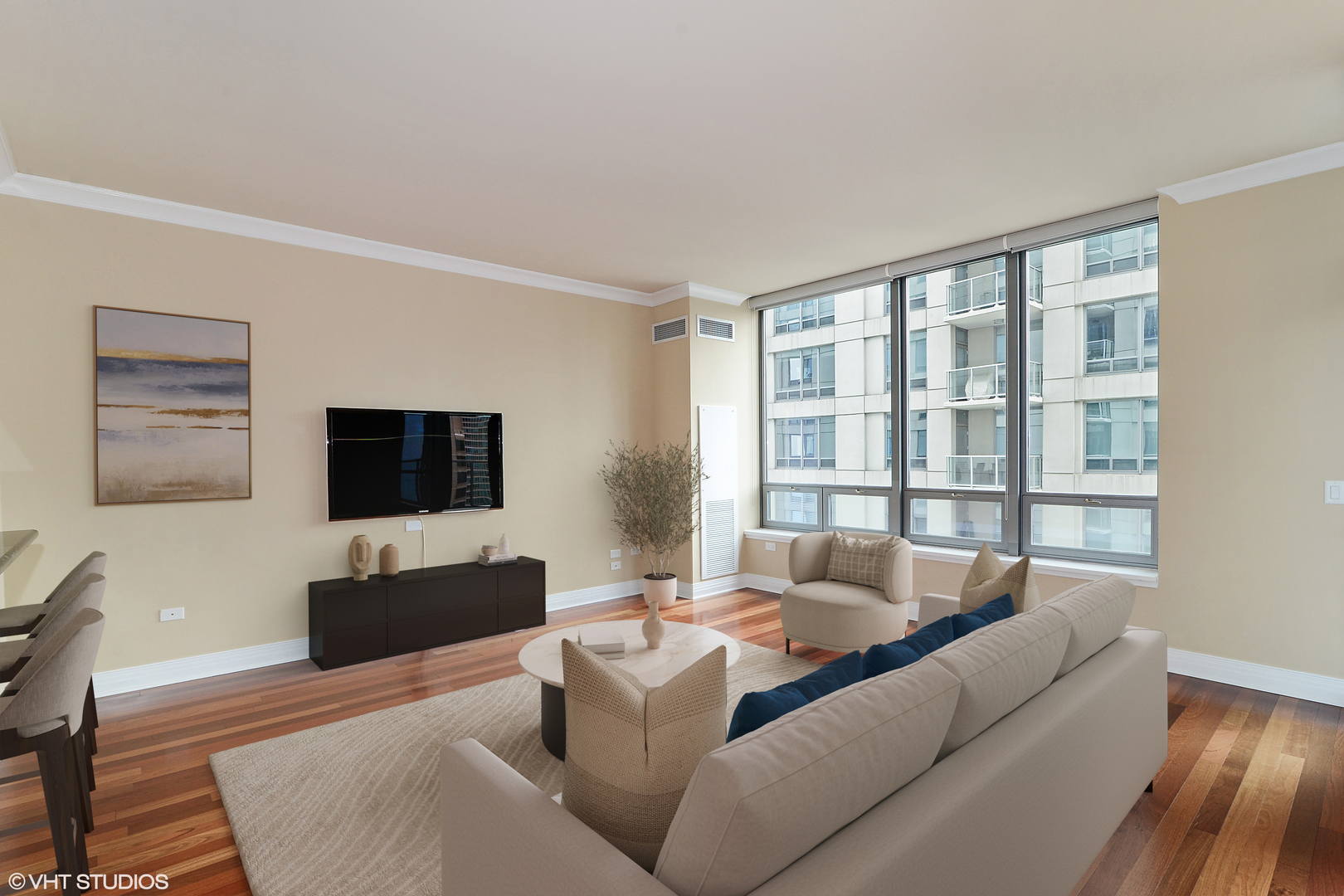 600 N Lake Shore Drive Unit: 3402