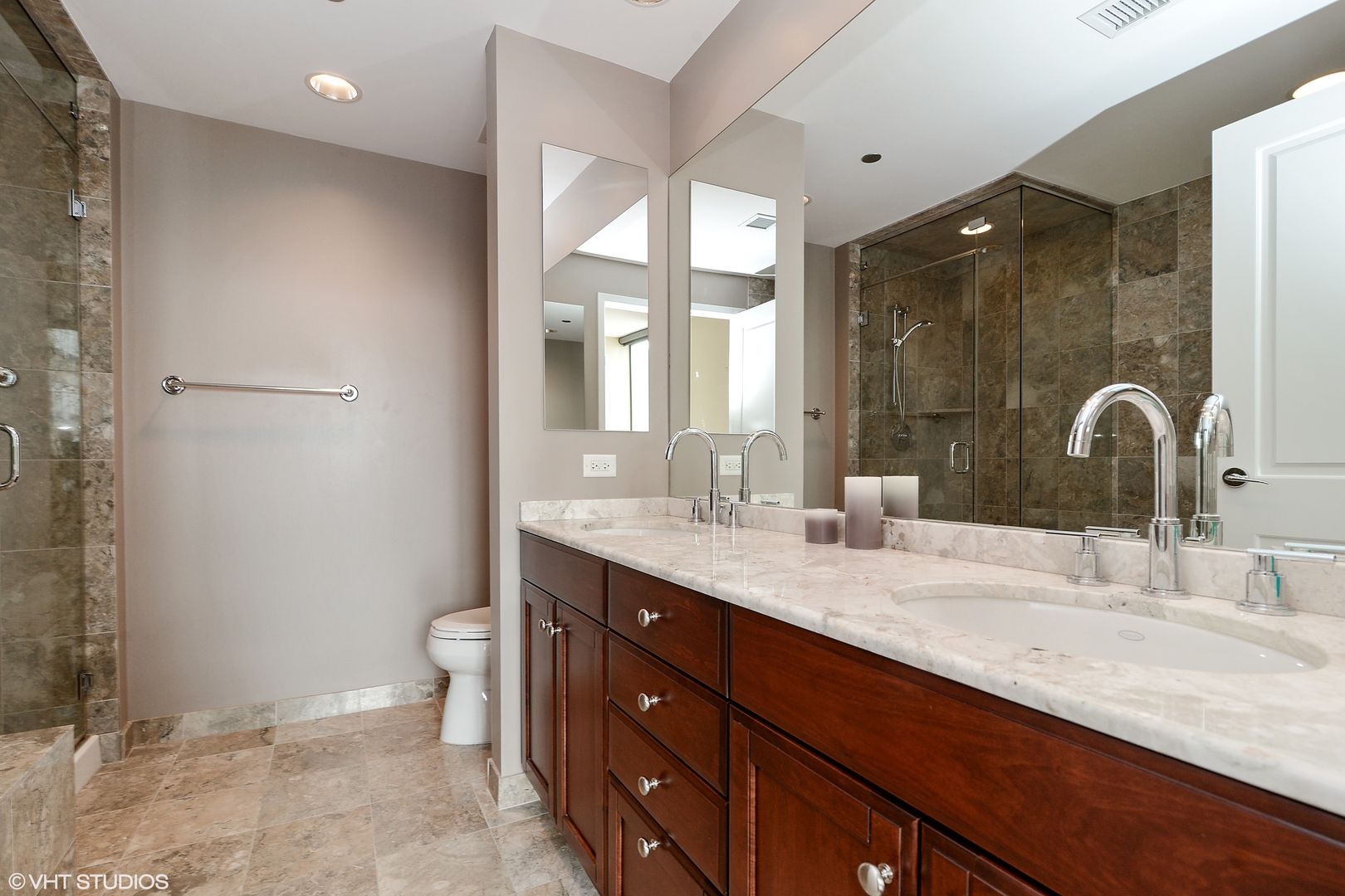 600 N Lake Shore Drive Unit: 3402